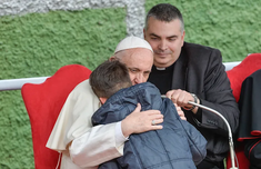 Pope hugs Emanuale. Screenshot